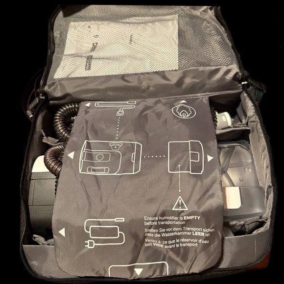 ResMed AirSense 11 AutoSet CPAP Machine HumidAir Tubing Case Power Cord Mask - Picture 7 of 8